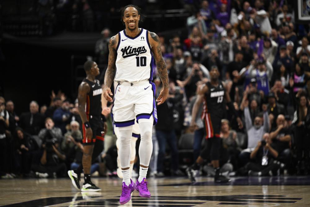 客场比赛中 客场比赛中